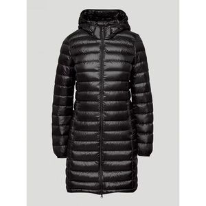 Aritzia TNA Botanie Long Packable Puffer